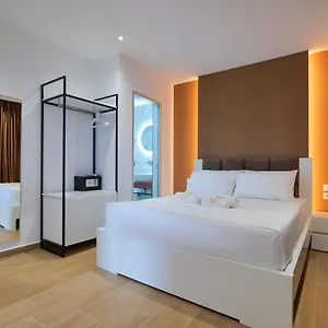 Hotel Adora's View, Sarandë