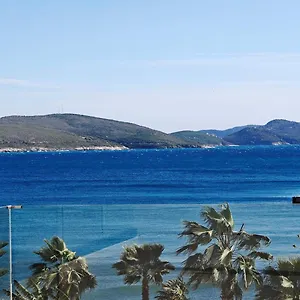 Margarit Hotel