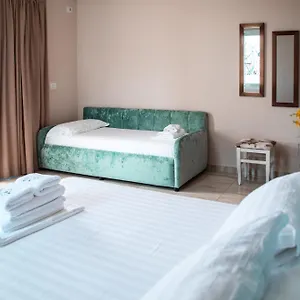  Hotel E Bardhe Butique
